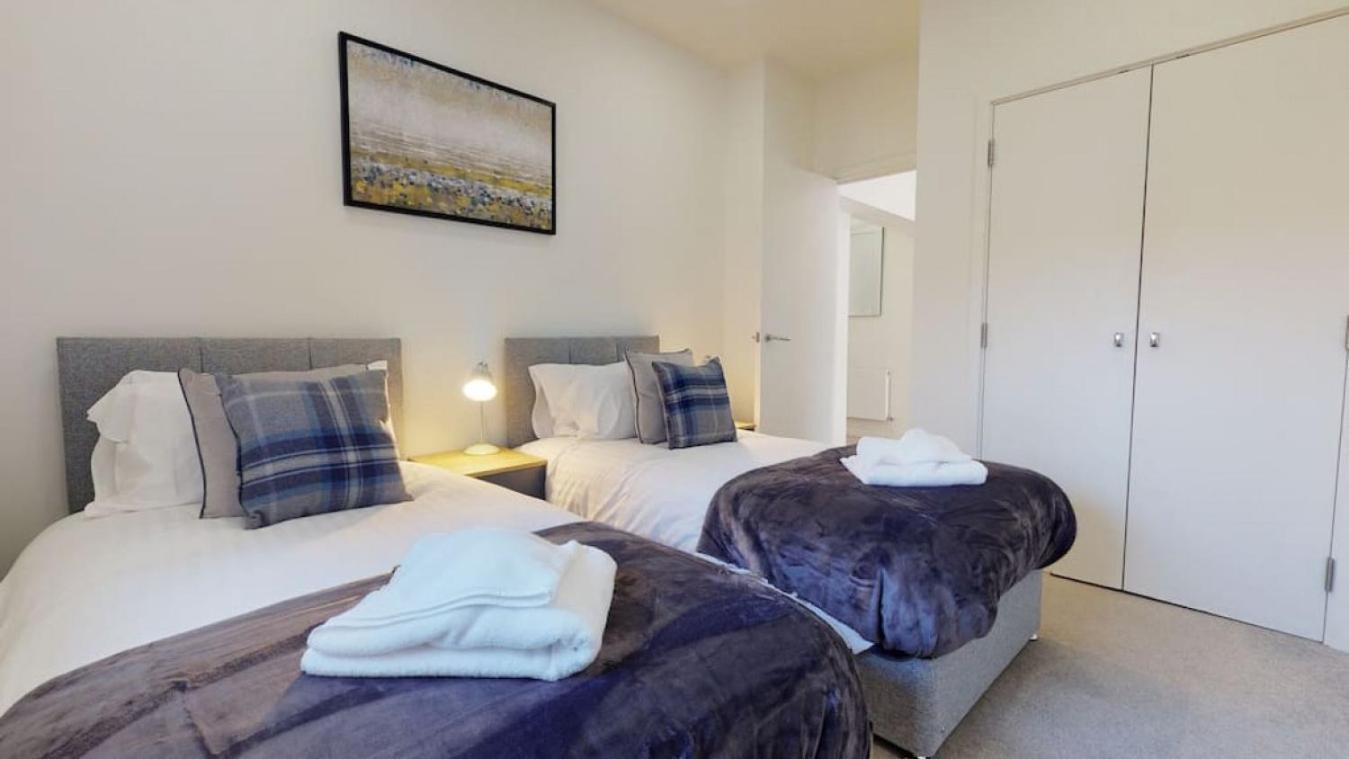 Luxury Apartment - Town Centre North 스티버니지 외부 사진